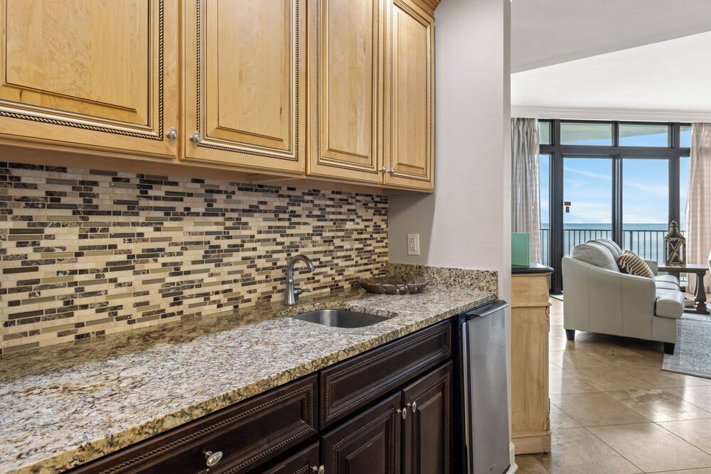 The Oasis at Orange Beach #1707 by Southern Vacation Rentals
