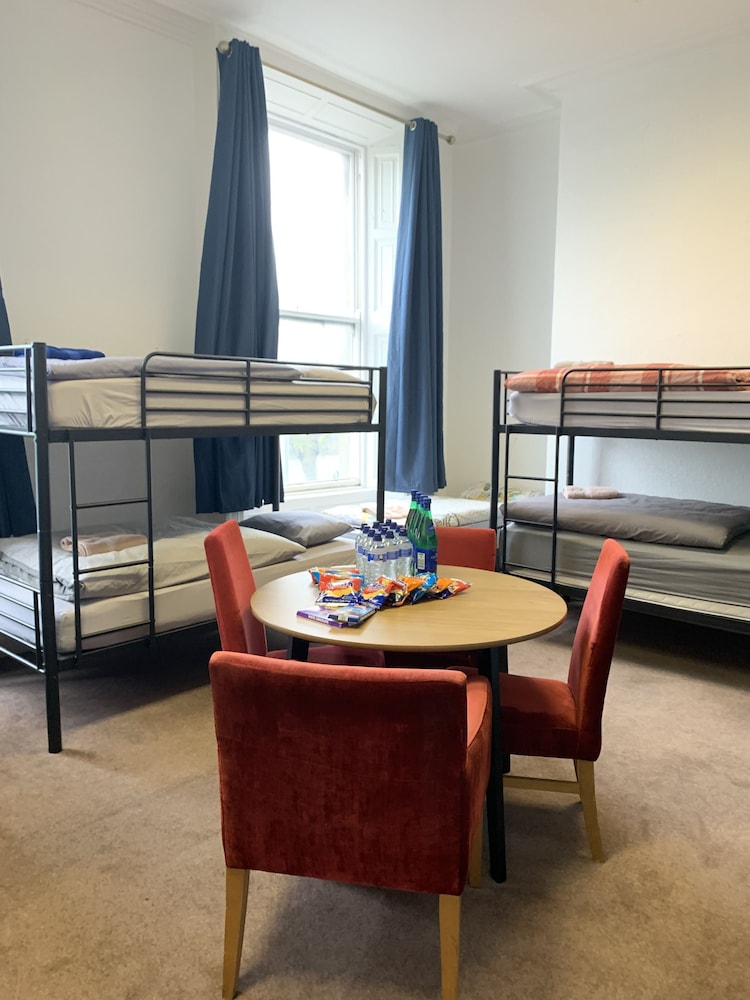 Eden Quay Guesthouse Private Rooms
