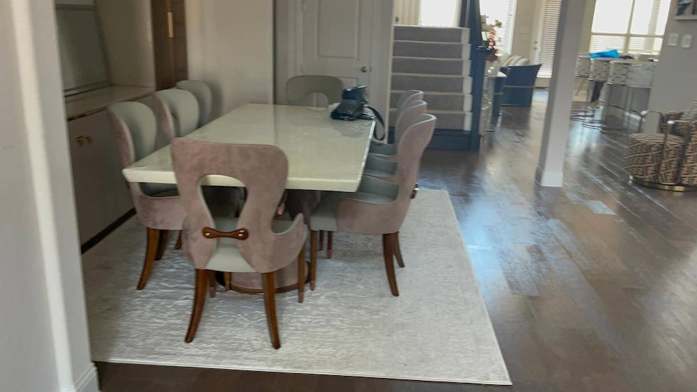 Spacious 2Br w/ Fireplace - Sleeps 4 - Bbq - Lake