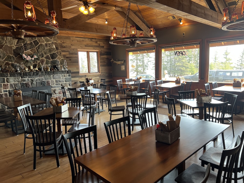 Cascade Lodge