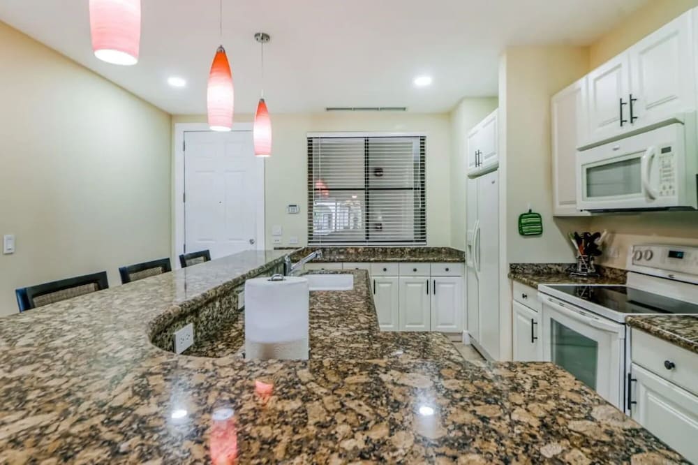Elegant Condo in High-End Resort Community with Pool and Beach Club Access