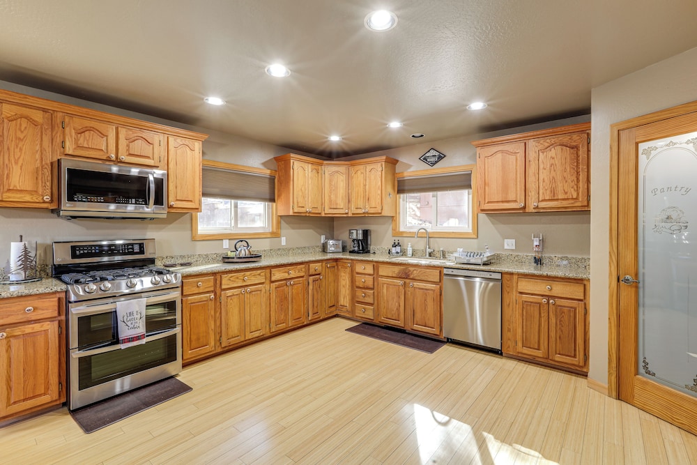 Mountain Retreat in Flagstaffs Kachina Village!