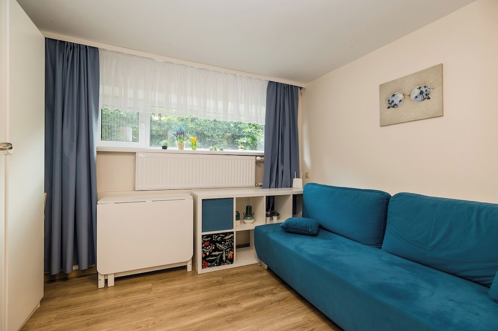 ShortStayPoland Batorego B163 view 5