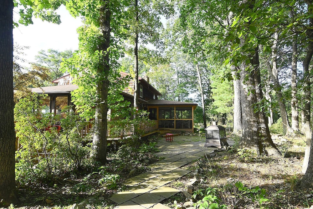 Sleepy View Retreat view 5