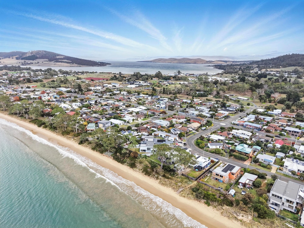 Beautiful Balook - 3 Bedroom Beach House