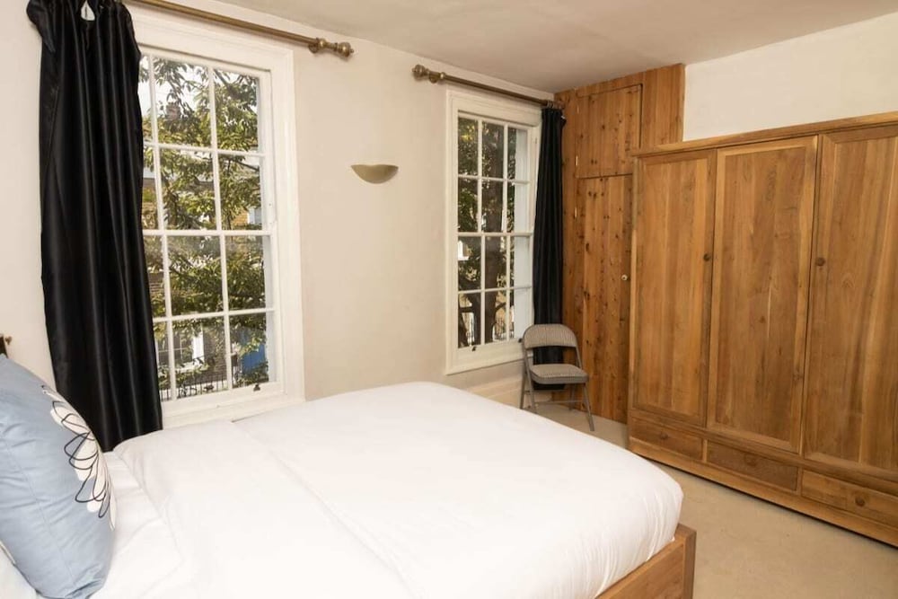 The Angel Place Hideaway - Fair 4bdr House With Terrace