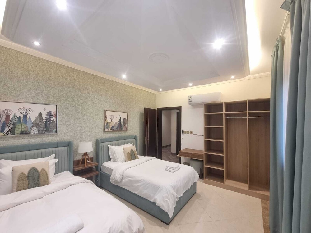 Hometel Khozama Jed