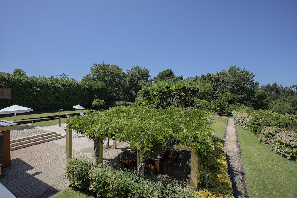 Liiiving  Caminha Countryside Pool House