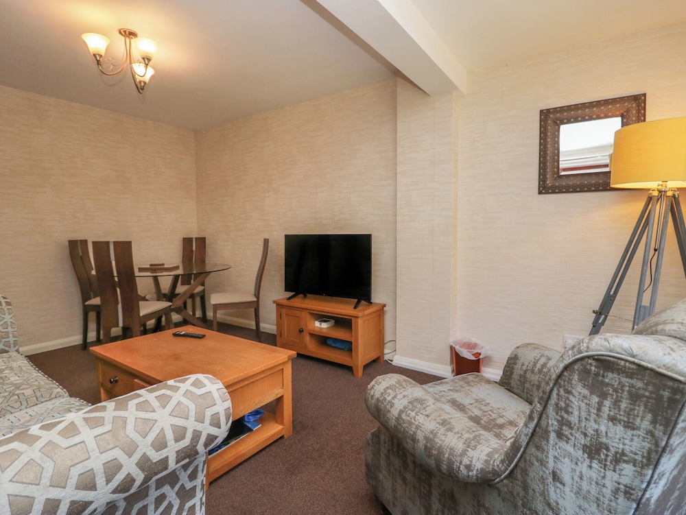 Apartment 3
