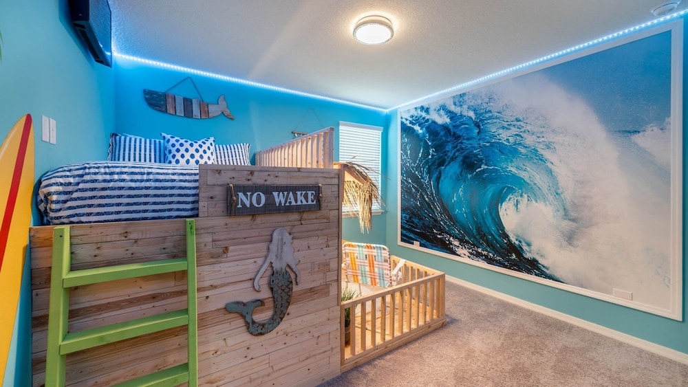 Solara Resort 5 Bedroom Home with Pool + Game Room 5 Home