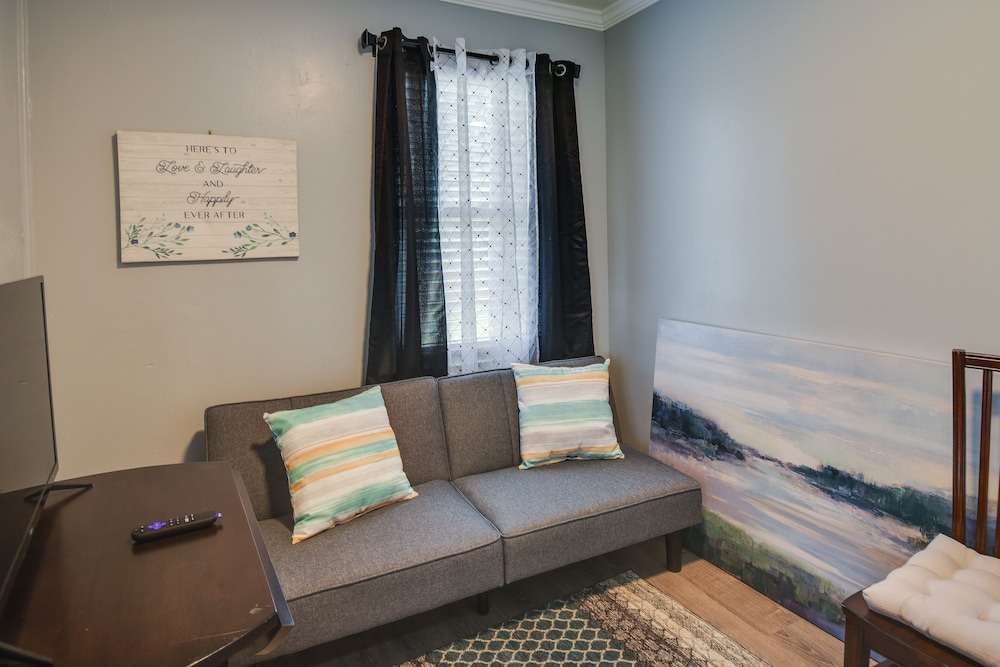 Hampton Vacation Rental: Central Location, Patio view 4