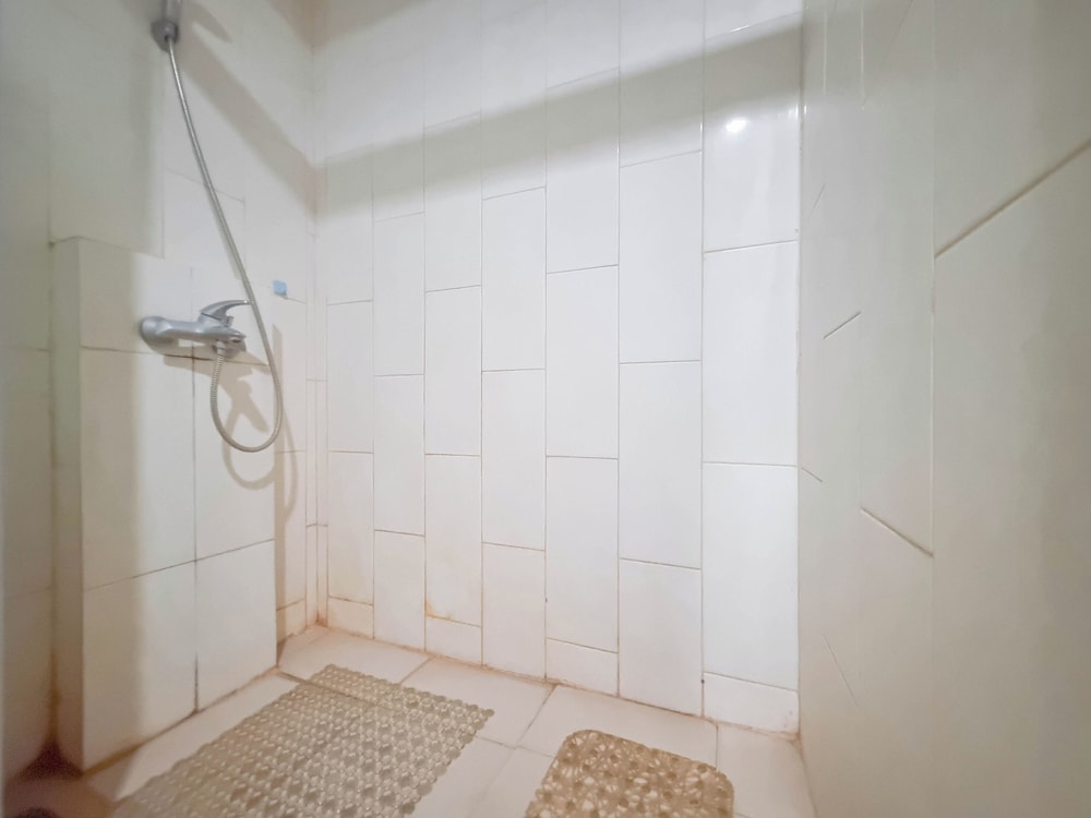 Relaxing And Stylish Studio At Mataram City Apartment
