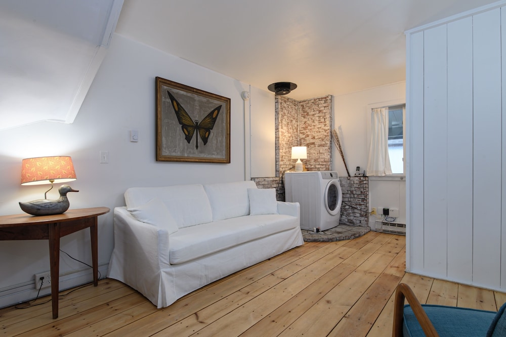6 Village Edge 2 Bedroom Condo