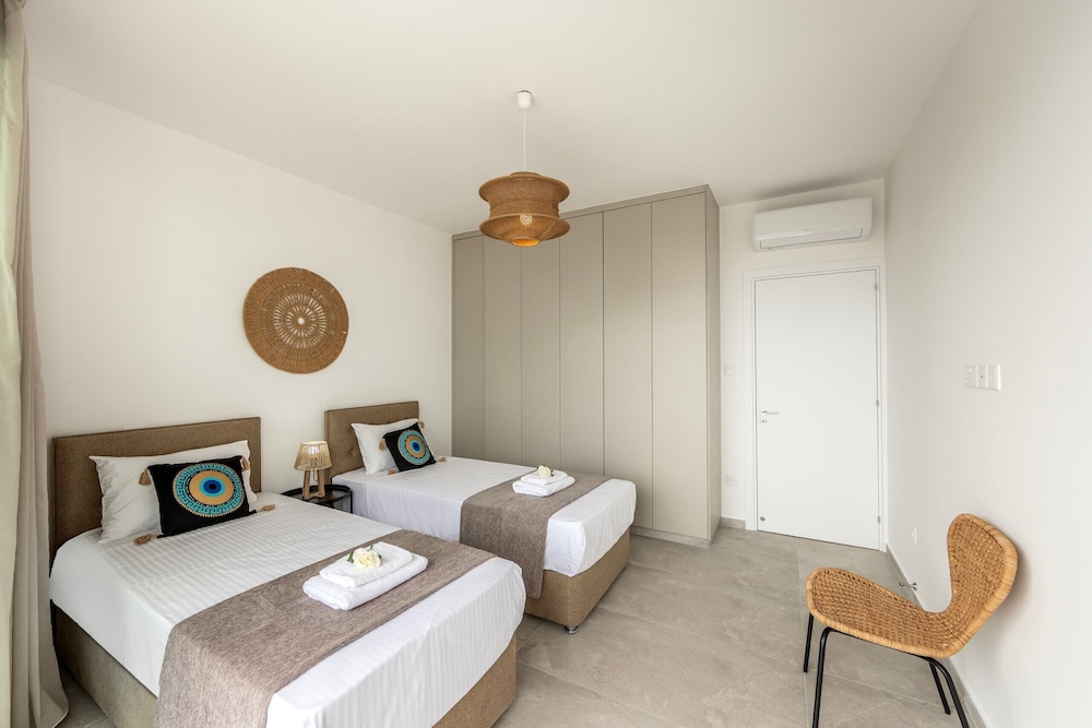 Protaras Aqua Pearl Villa 3