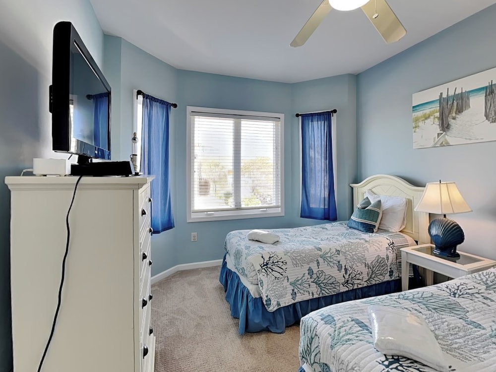 Bel Sole (Beautiful Sun) by Topsail Realty