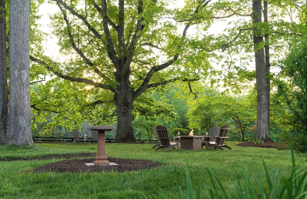 Foxfield Inn