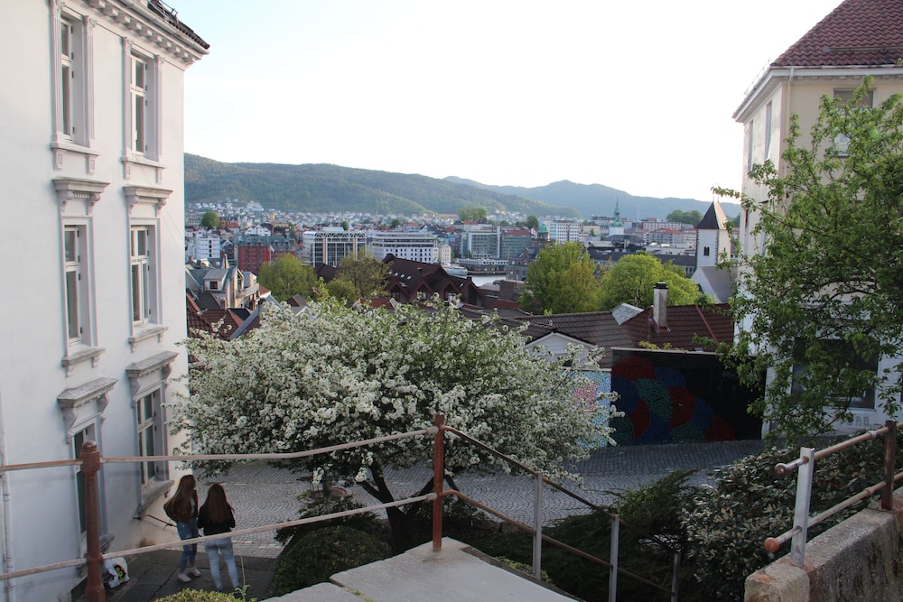 Bergen Vacations - Center Villa - Property Image 6