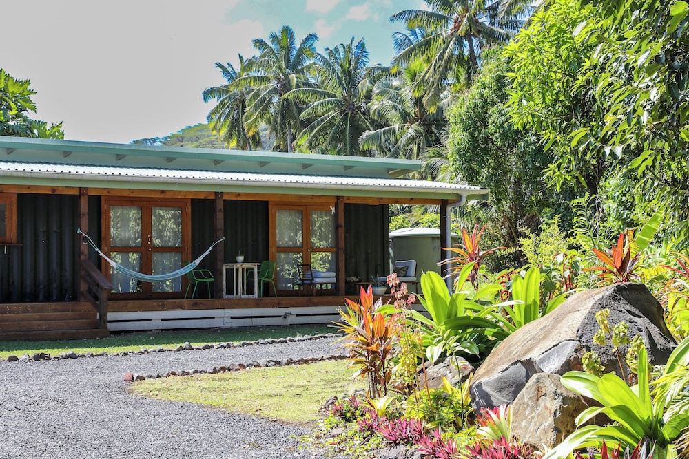 Amori Villa & Cabin