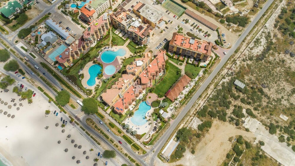 2BR 3BA Condo on Eagle Beach w Amazing Amenities