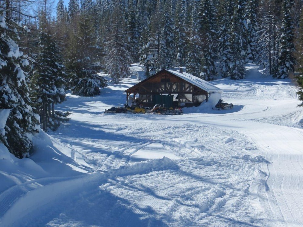 Lakeside Resort and Motel