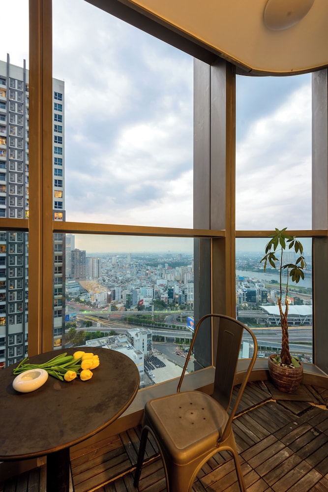 Landmark 81 & Vinhomes - ZEN Saigon Citypoint.