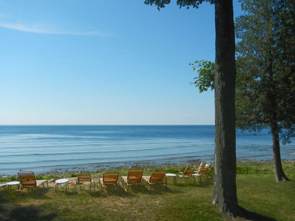 The Shallows Resort