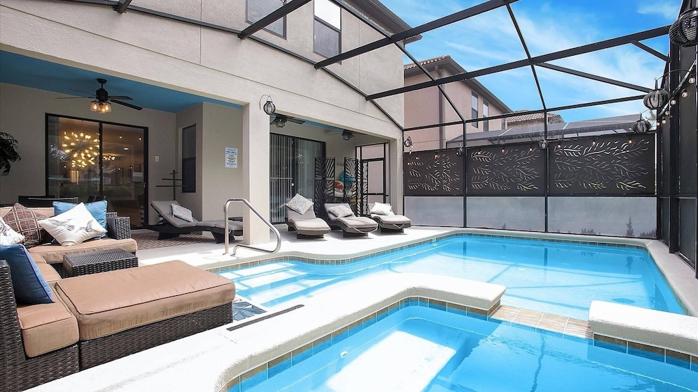 Solterra Resort 5 Bedroom Home with Pool Spa Game Room 5 Home