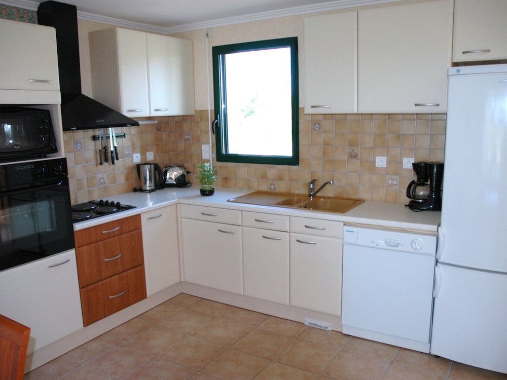 Scenic Villa in Moelan sur mer With Sauna view 2