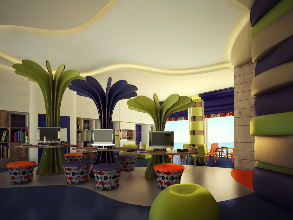 Hilton Dead Sea Resort & Spa