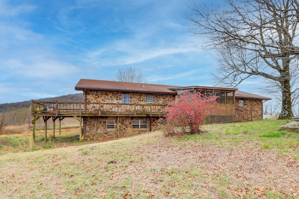 Pet-friendly Onia Vacation Rental w/ Private Deck! view 2