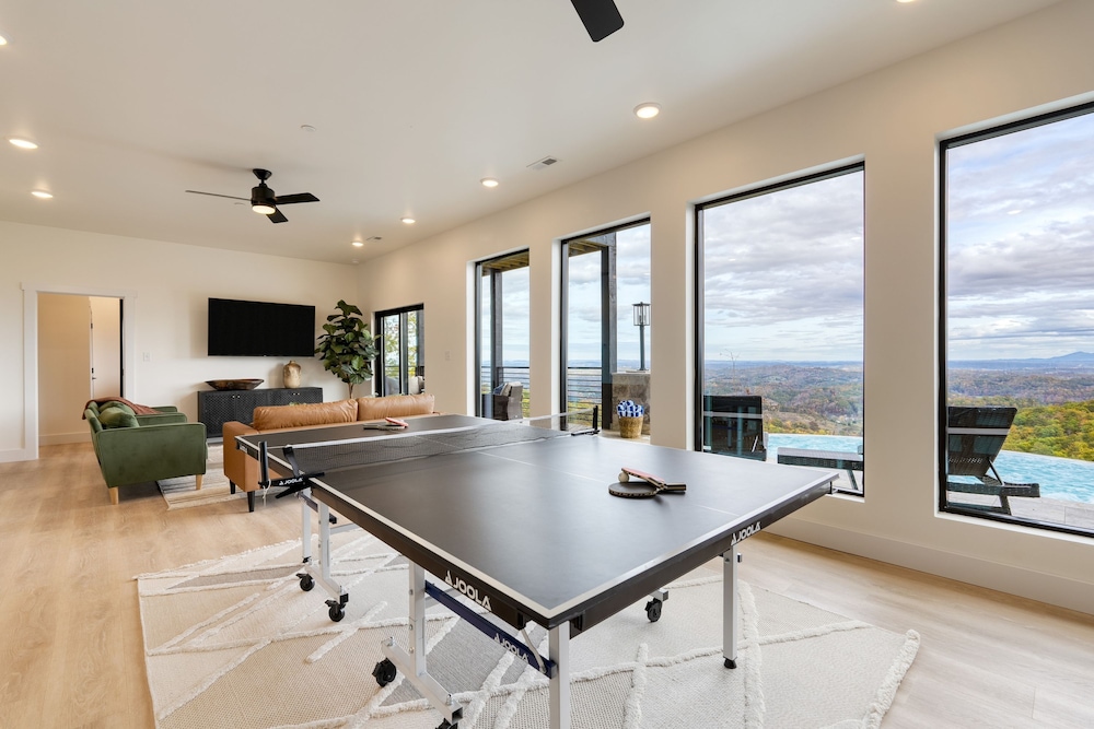 Whiskey Ridge - Avantstay Panoramic Views Infinity Pool Hot Tub Game Room