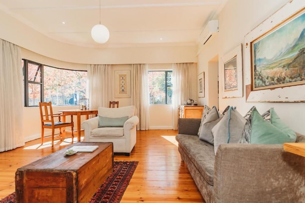 Acorn Guest House