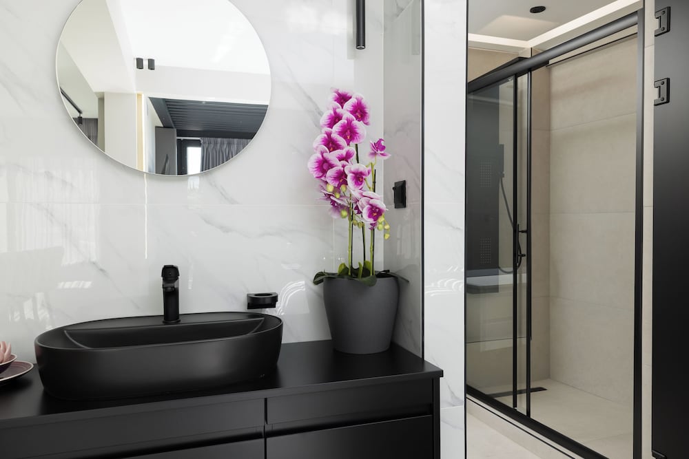 Ophelia Suites by halu!