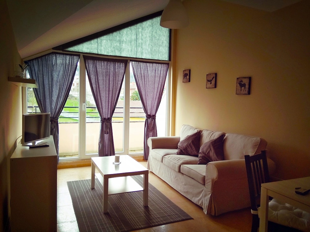 Apartamentos Playa Catedrales 3000