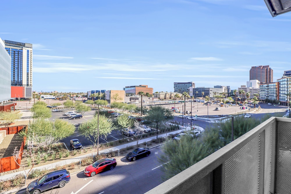 Phoenix Urban Luxury Escape