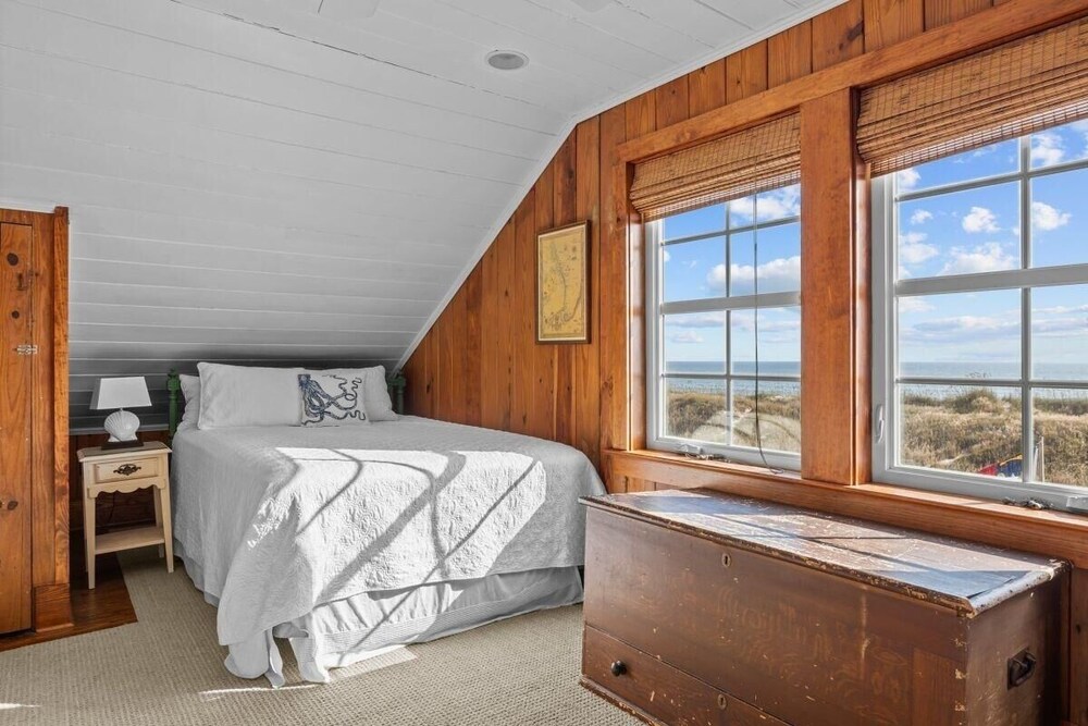 Sunset Shores 5 Bedroom Home