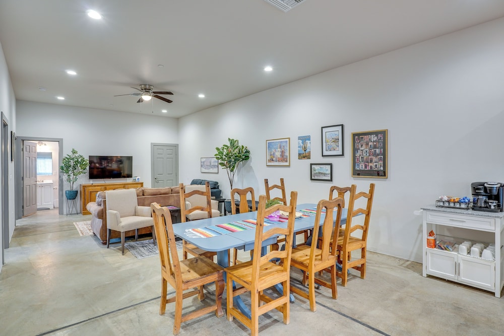 Patio & Shared Hot Tub: Tucson Fourplex Townhome!