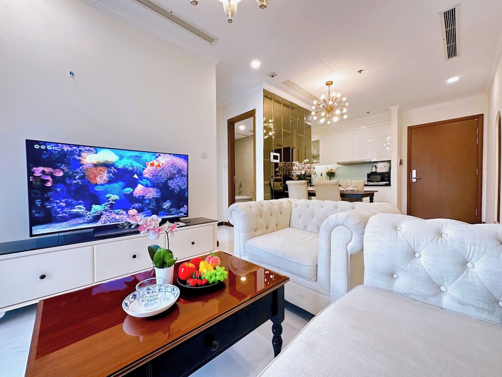 Nice Luxury Apartments Vinhome Central