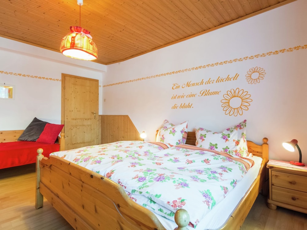 Renovated Mountain Retreat Stay view 5