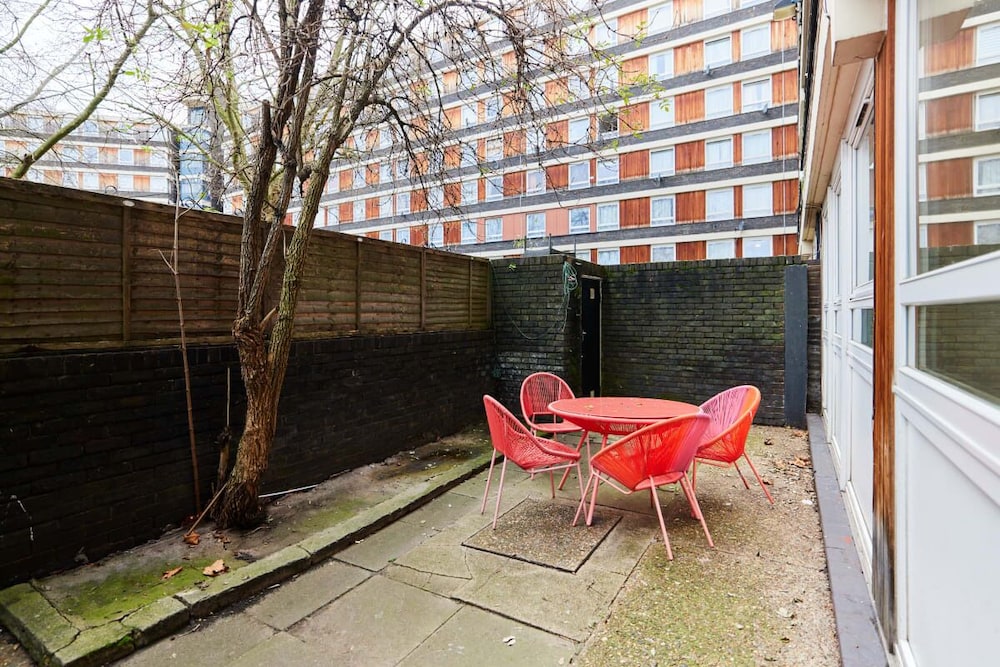 outdoor bbq area