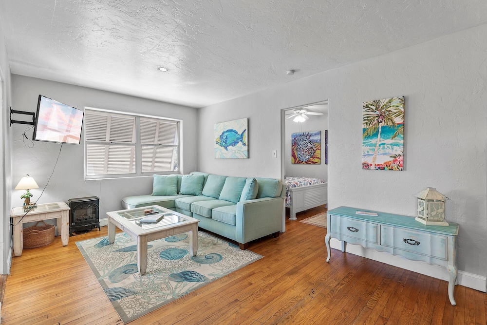 Flagler Suites 4