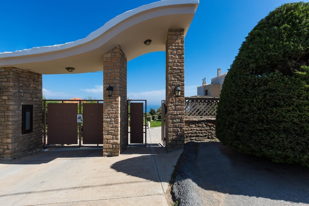 Villa Natura - With Private Heated Pool view 5