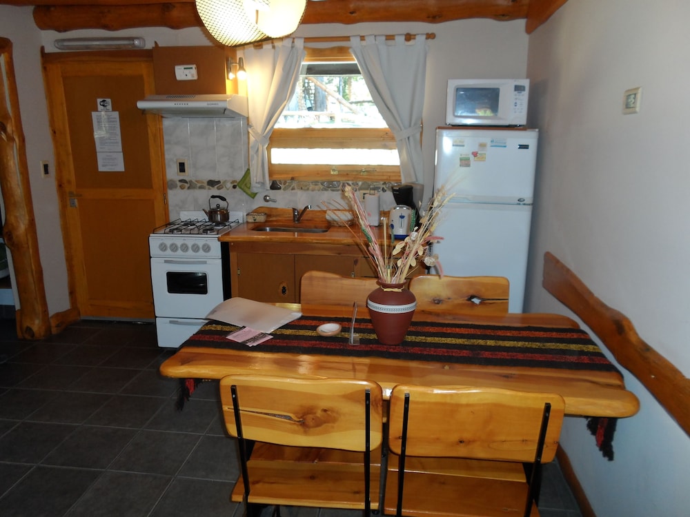 Nachoanas Apart Bungalows