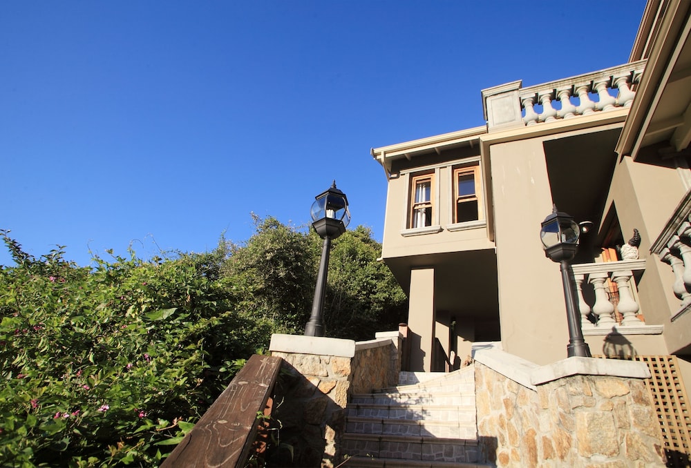 Livingstone Villa view 2