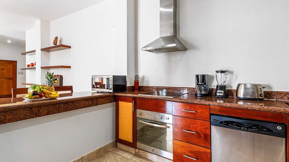 HOLT Grand Miramar Residences