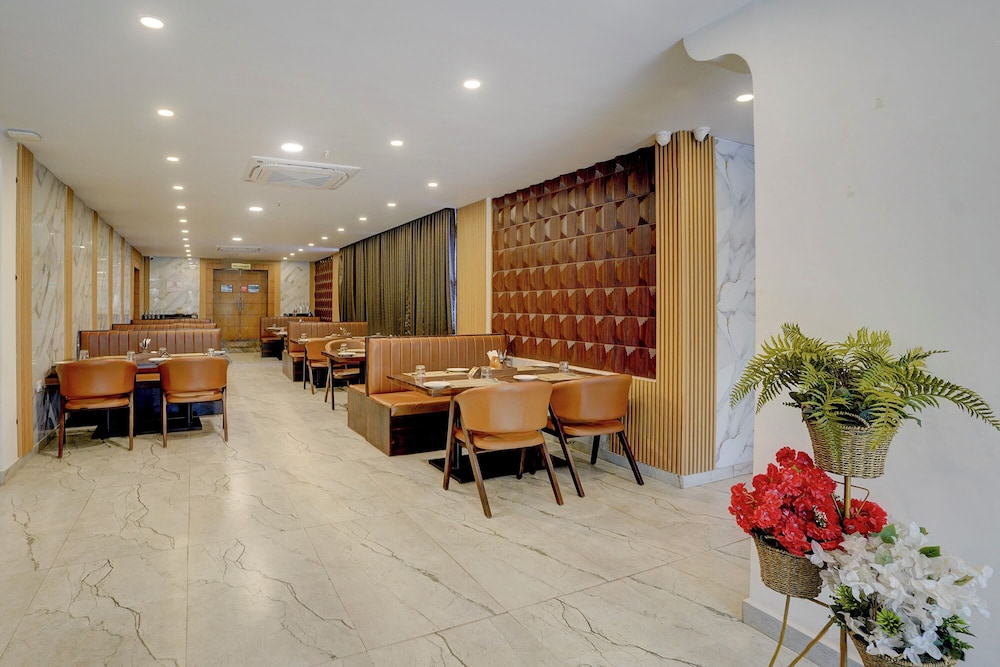 FabHotel Prime SN Blue