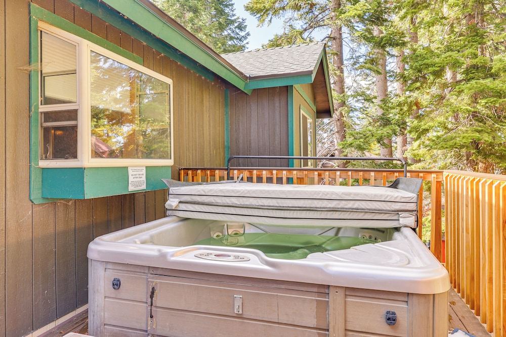 7 Mi to Beach: Home w/ Hot Tub in South Lake Tahoe