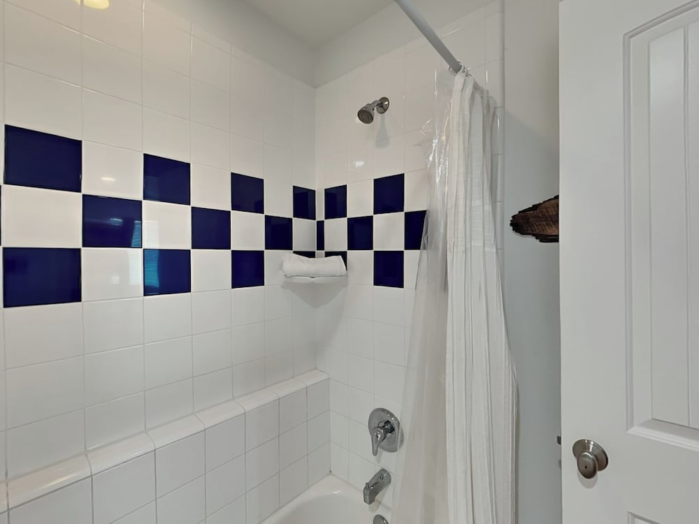 Seacasa 18 by Silver Sands Vacation Rentals