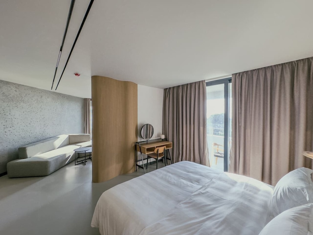 Zins Luxury Rooms 06