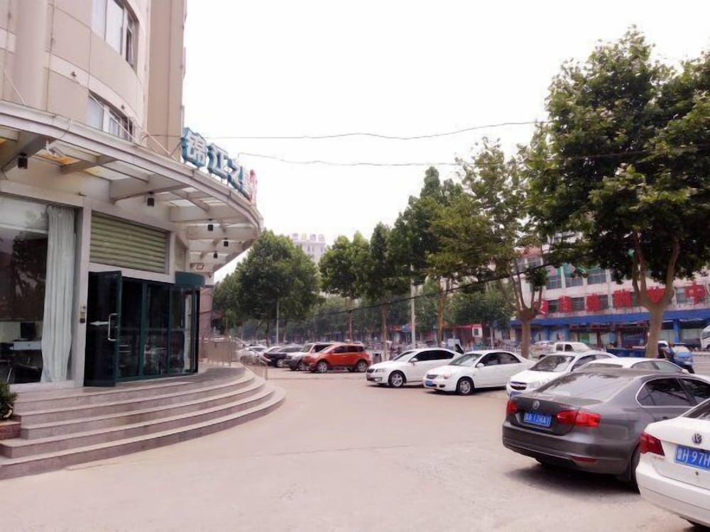 Jinjiang Inn Laiwu Wenyuan East Street